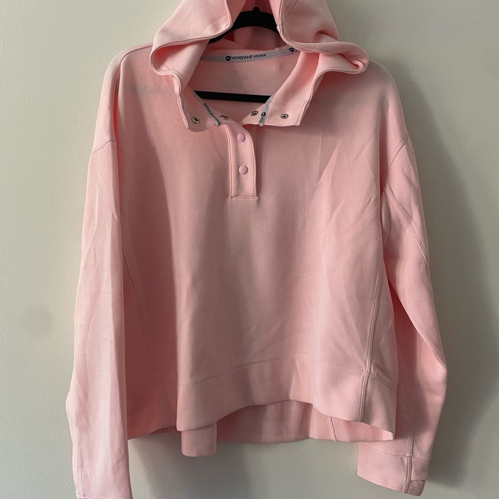 Vineyard vines performance hoodie